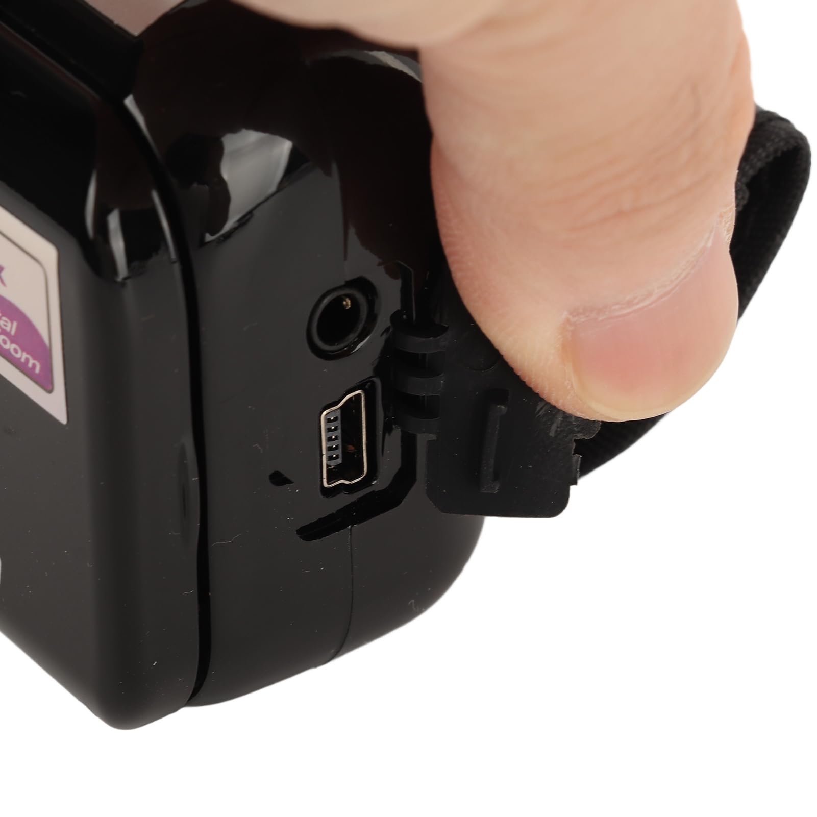 Portable 1080P HD 16MP Digital Camera, 16x Zoom Video Camera Camcorders, 2 Inch LCD Screen, Self Timer, Video Recording Vlogging DV Digital Camcorder Camera with Handheld